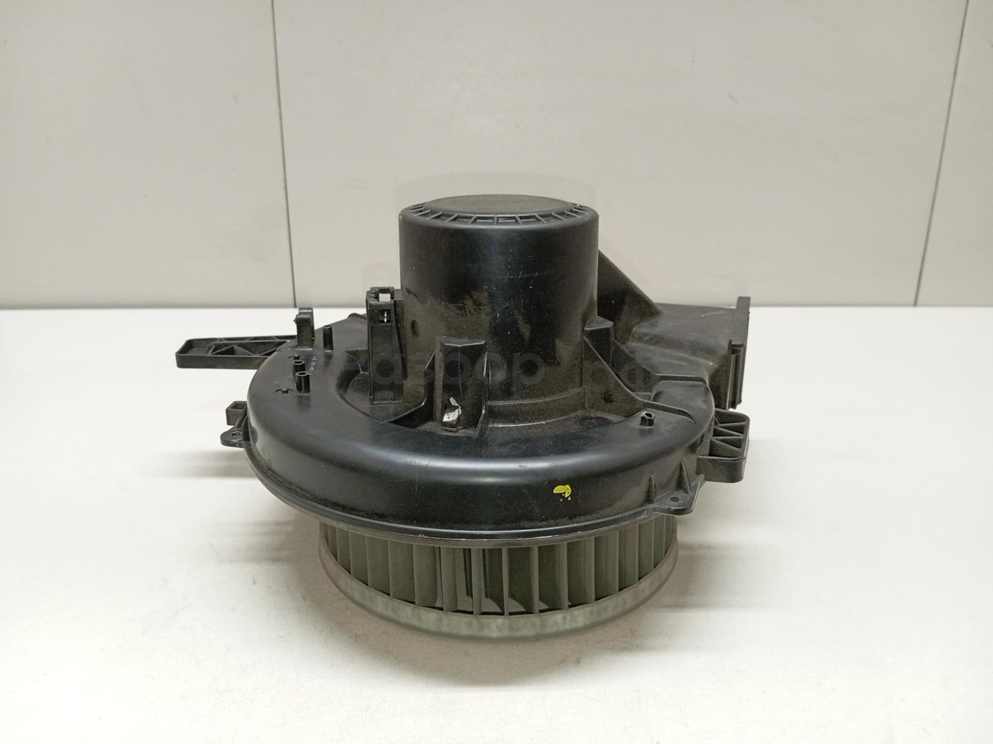 Моторчик отопителя