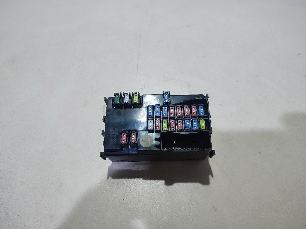 Блок предохранителей