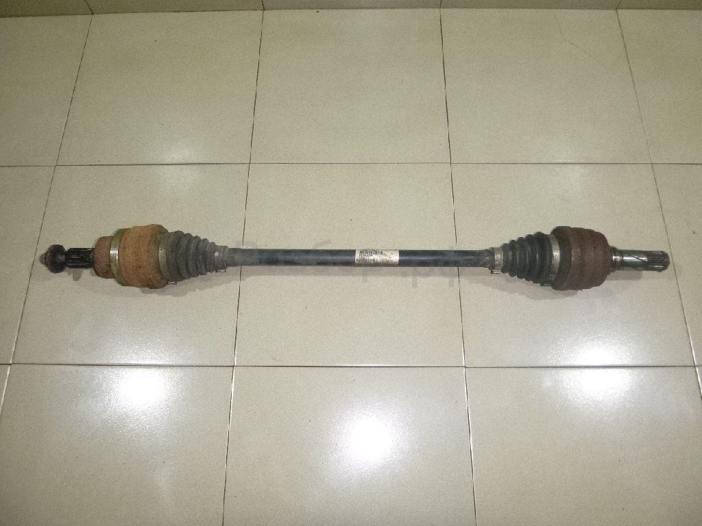 Полуось задняя