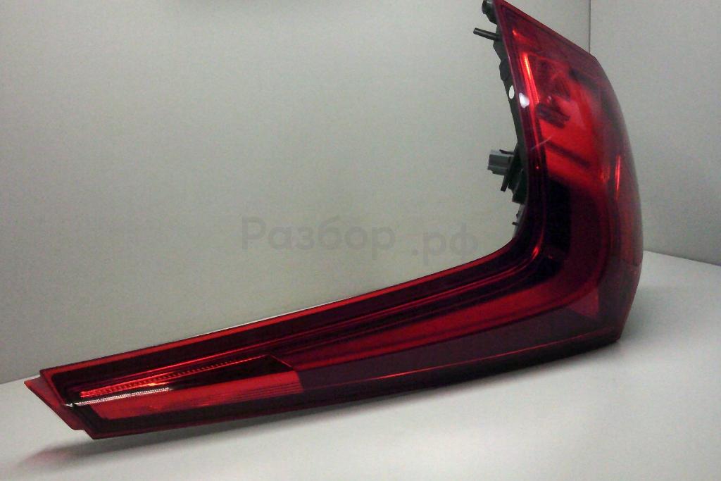 Фонарь задний наружный правый