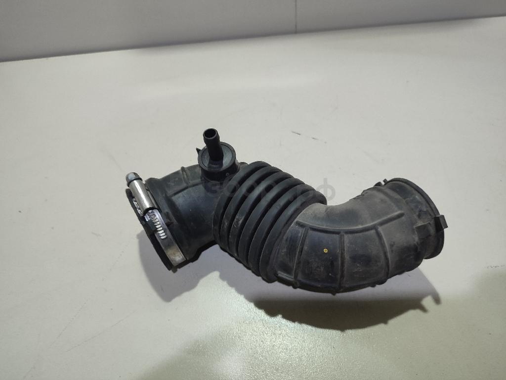 Патрубок воздушного фильтра