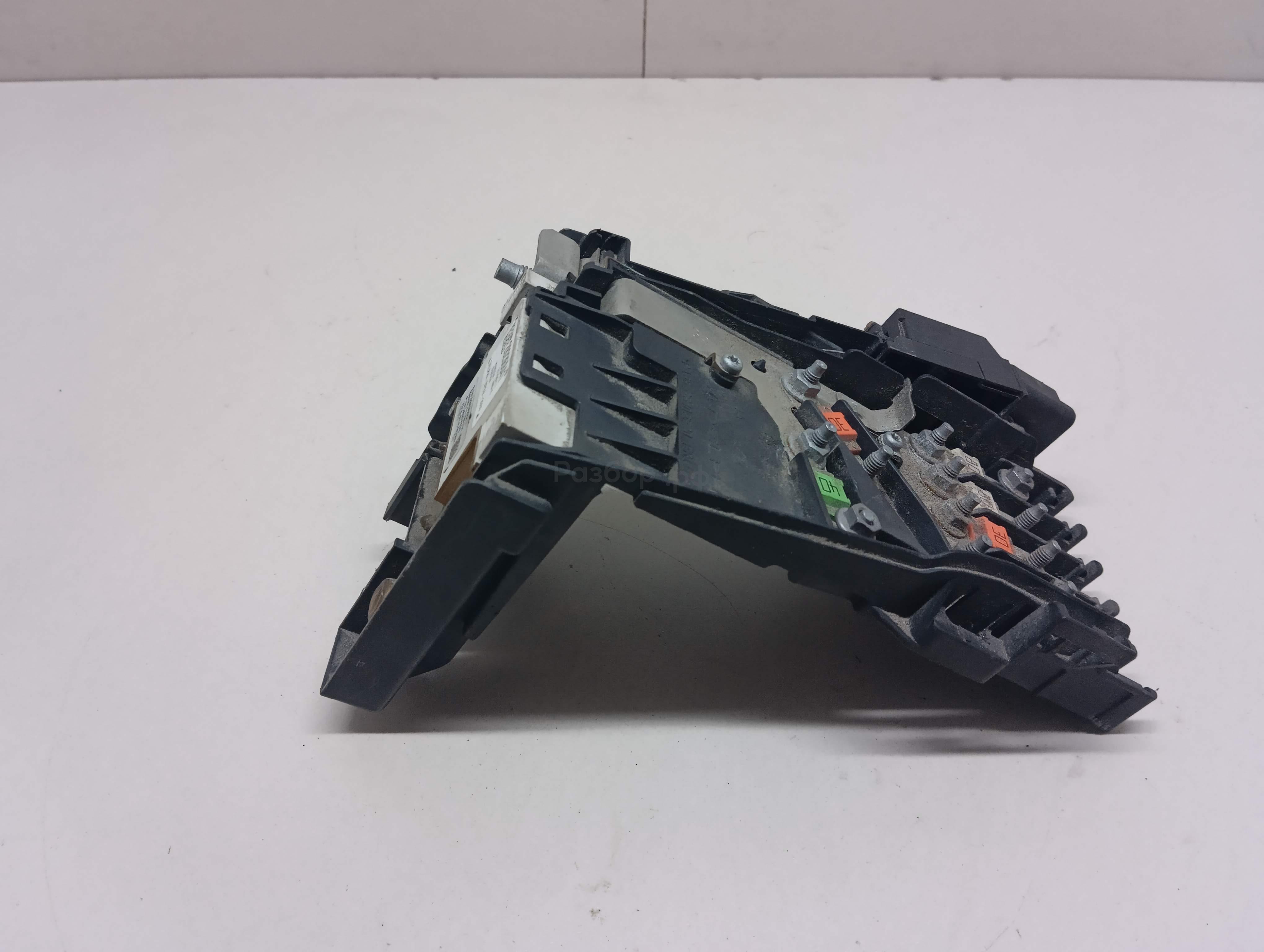 Блок предохранителей