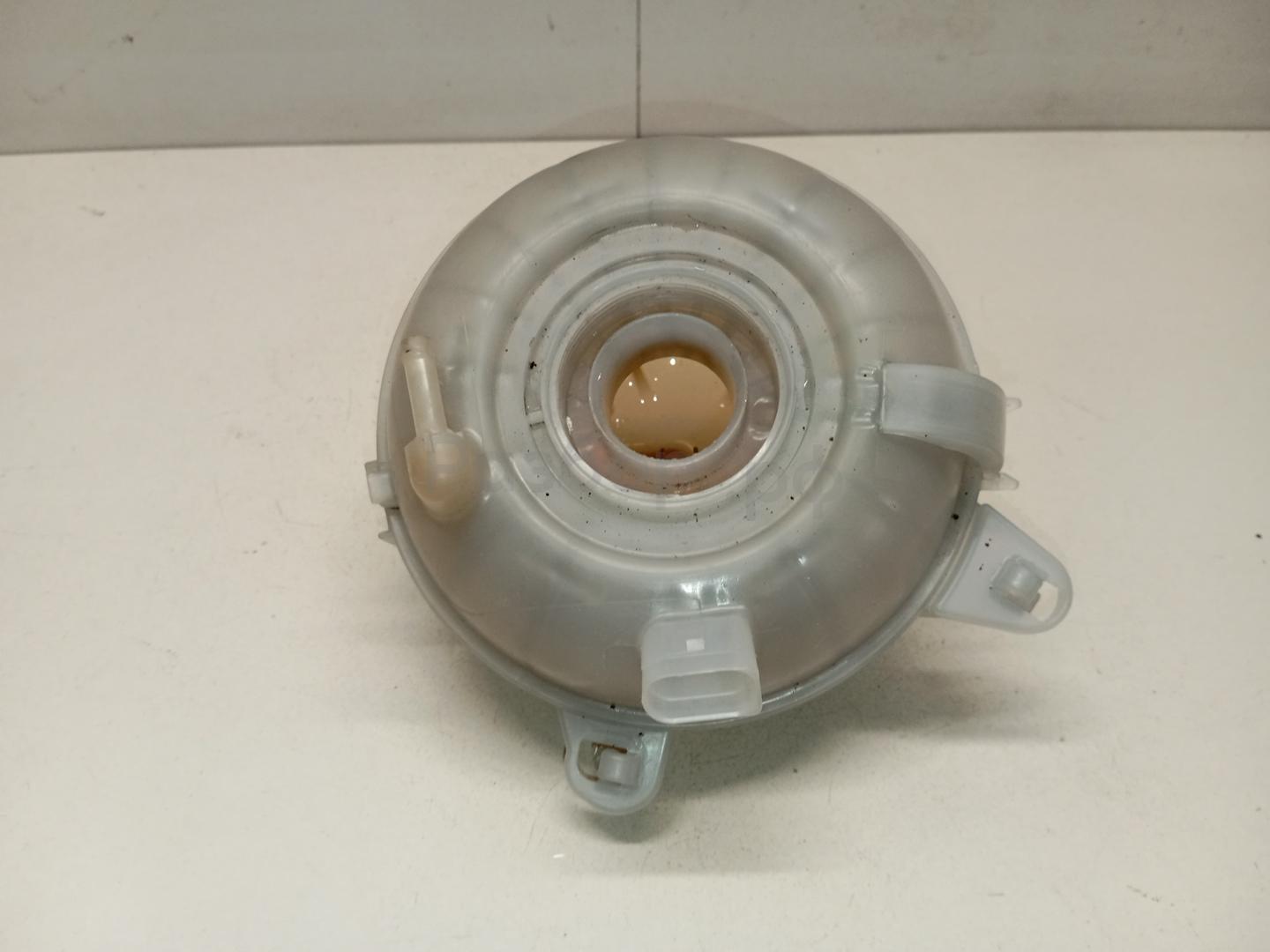 Бачок расширительный