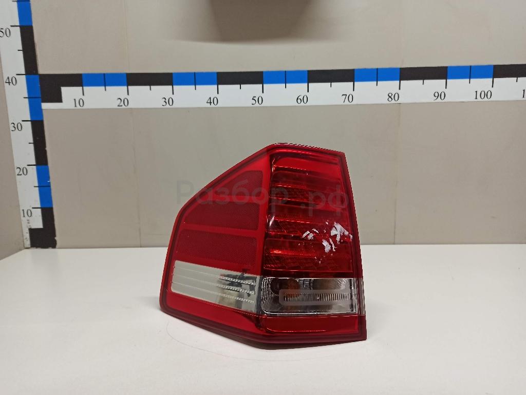 Фонарь задний наружный левый