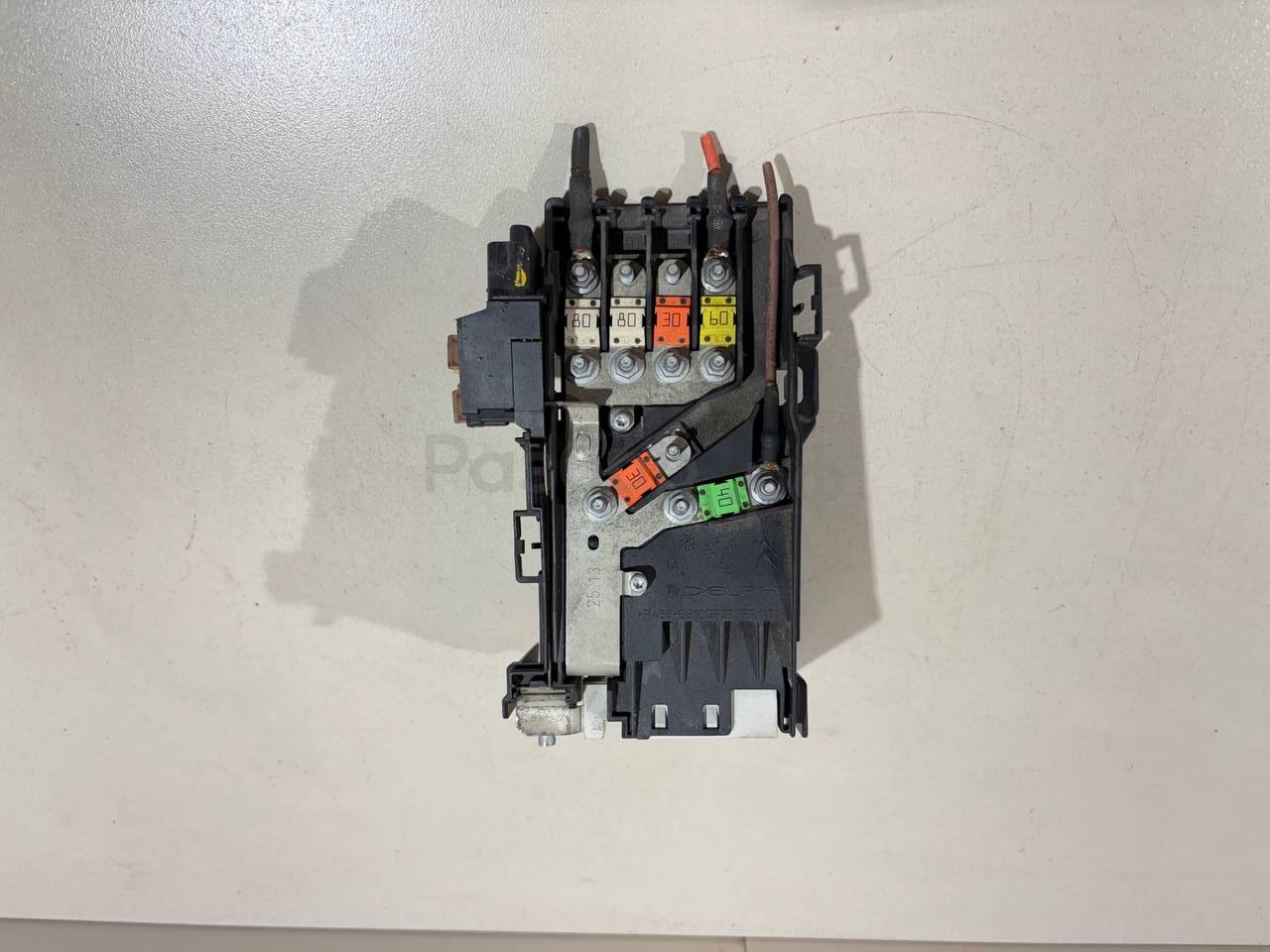 Блок предохранителей