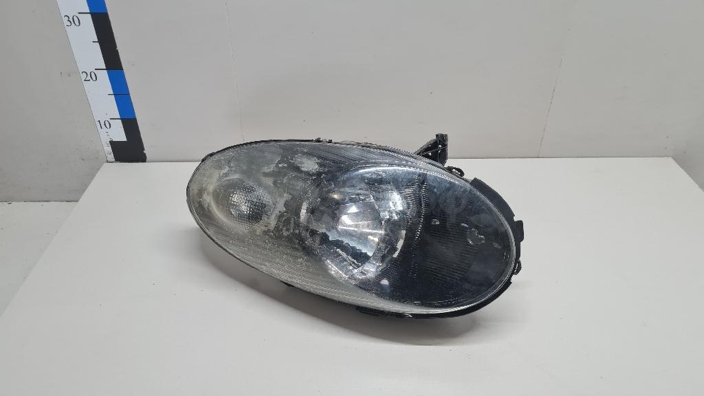 Фара левая