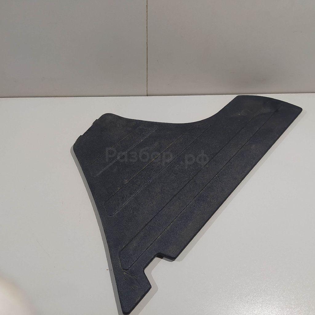 Обшивка багажника