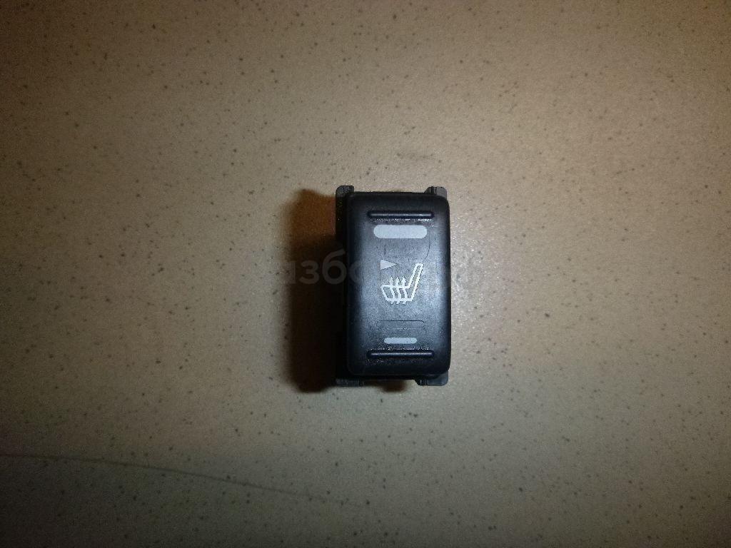 Кнопка обогрева сидений