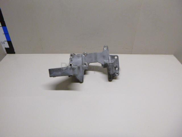 Кронштейн генератора