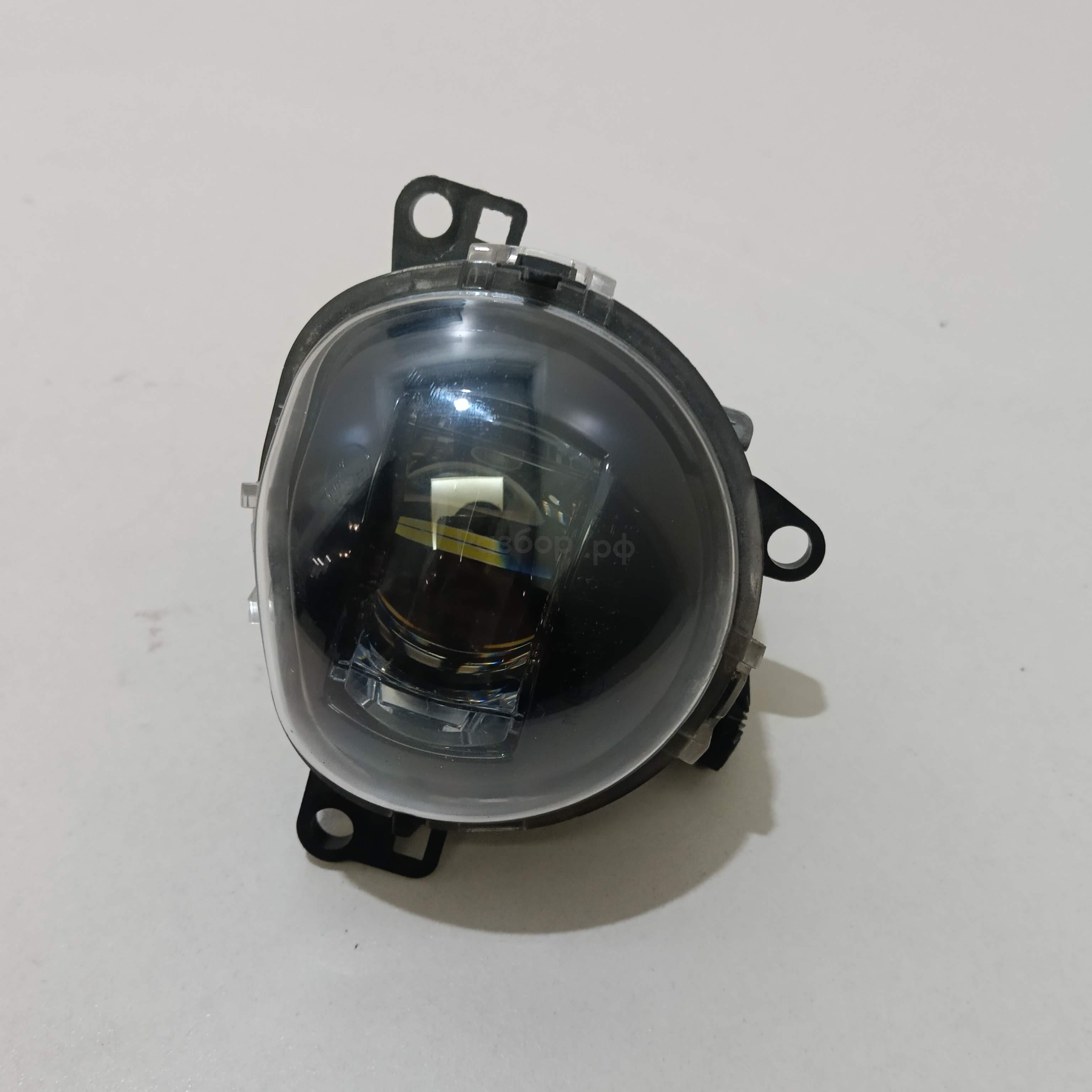 Фара противотуманная левая