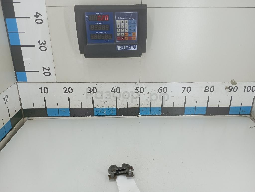 Замок бардачка