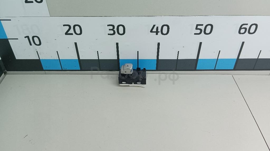 Кнопка стеклоподъемника