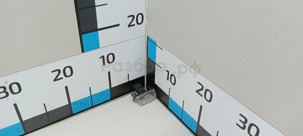 Фонарь подсветки номера