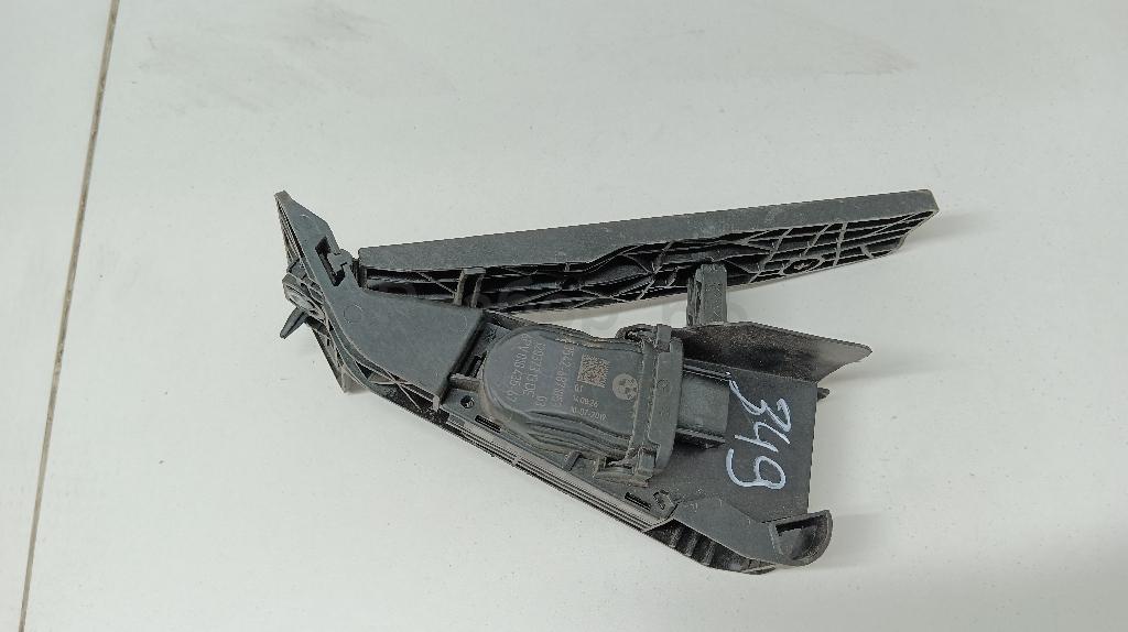 Педаль газа