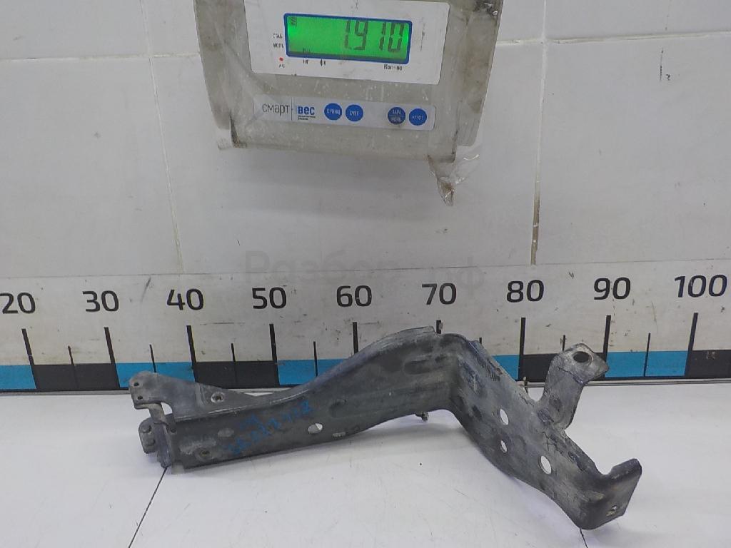 Кронштейн фар правый