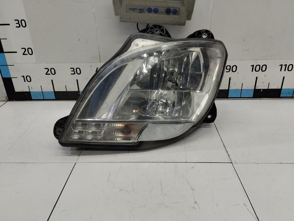 Фара левая