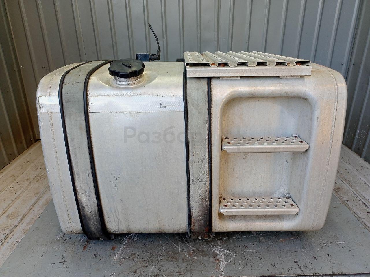 Бак топливный