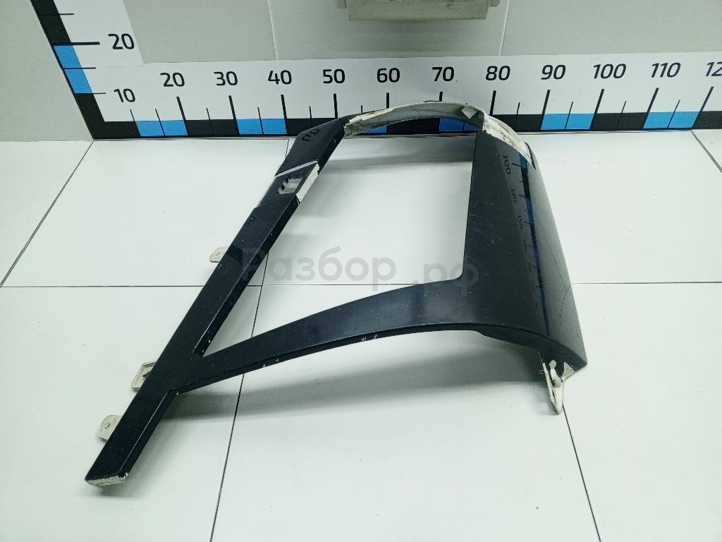 Рамка фары левой