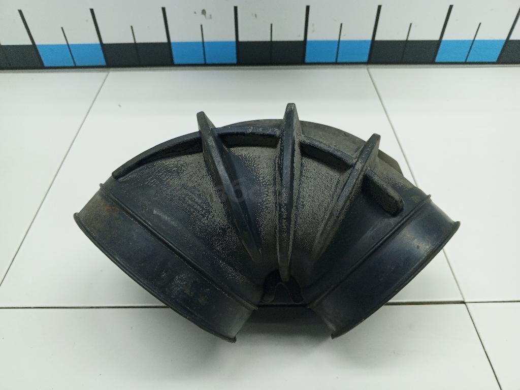 Патрубок воздушного фильтра