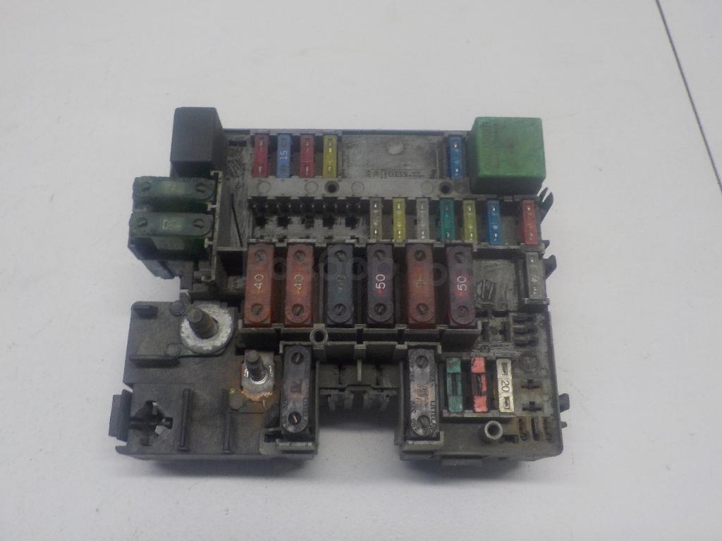 Блок предохранителей