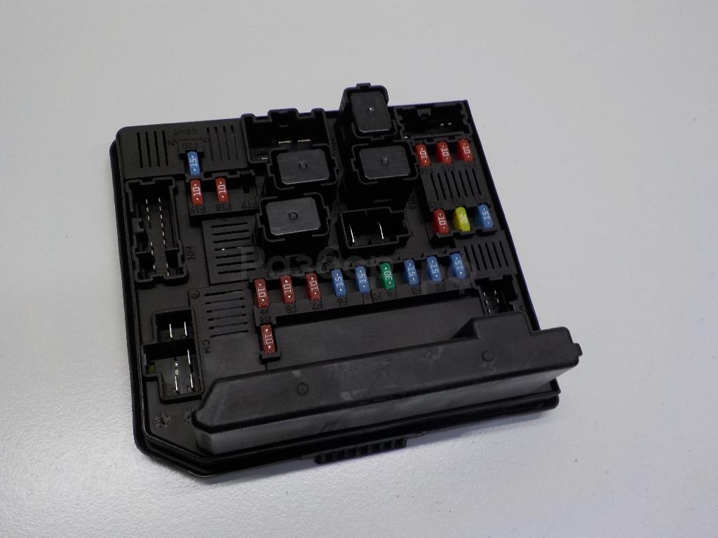 Блок предохранителей