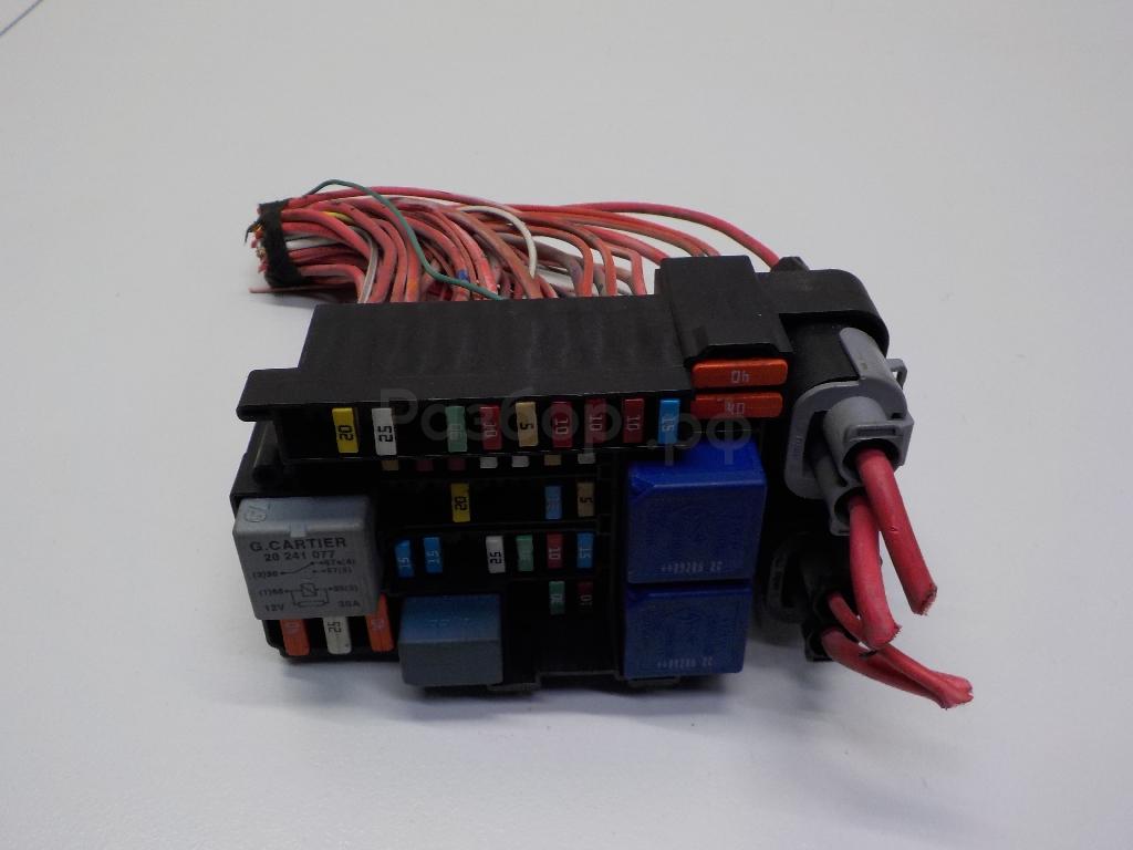 Блок предохранителей