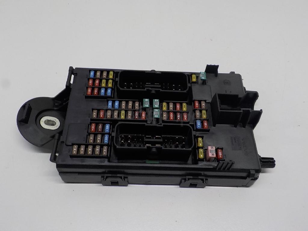 Блок предохранителей