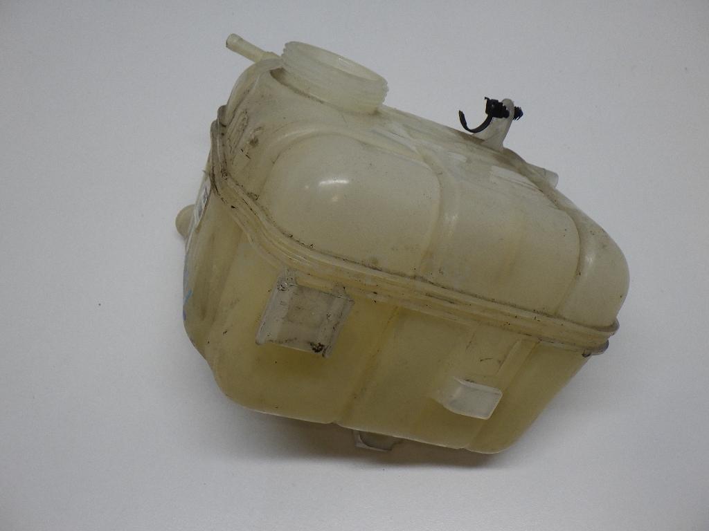 Бачок расширительный