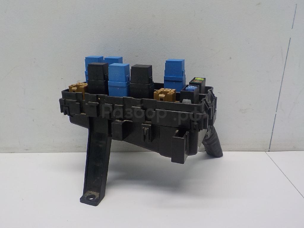 Блок предохранителей