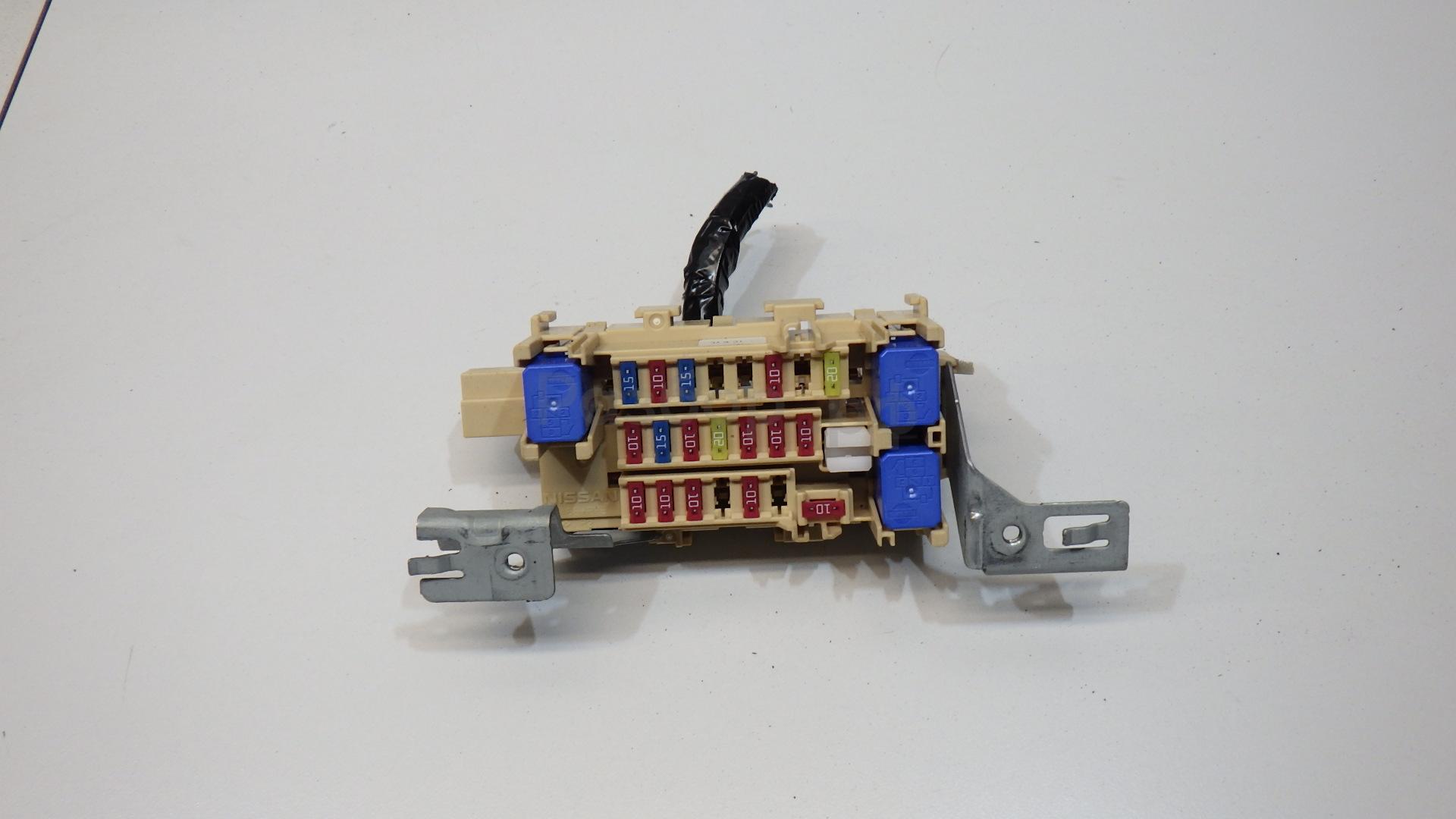 Блок предохранителей