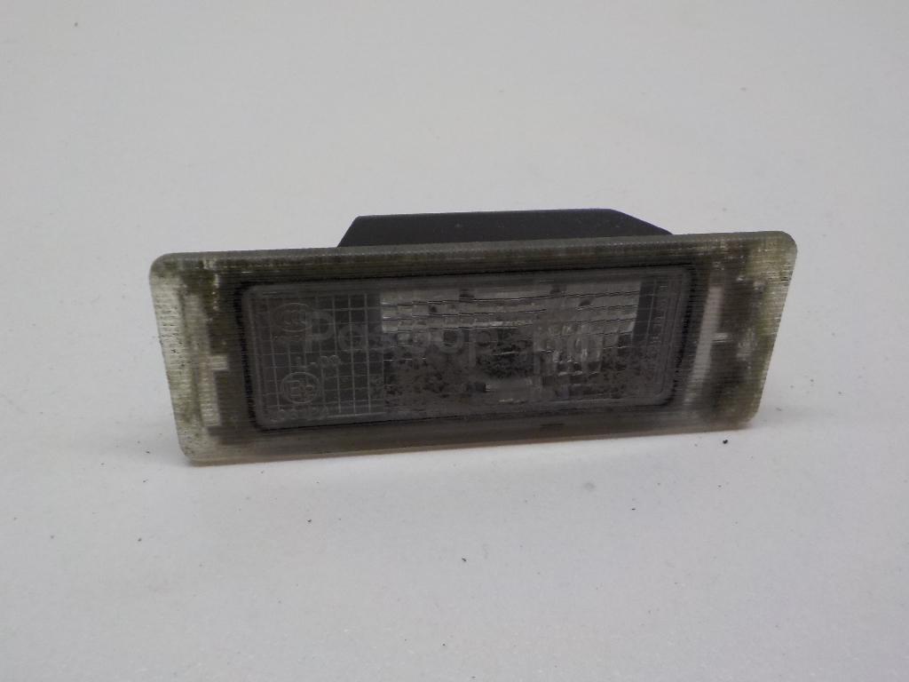 Фонарь подсветки номера